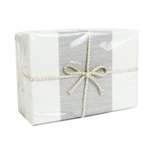 กล่องของขวัญ ไซส์ M สีขาวคราฟท์ 25.5x18.5x10cm.