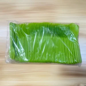 ช้อนส้อมพลาสติก แบบใช้แล้วทิ้ง แพ็ค 100 ชิ้น สีเขียว