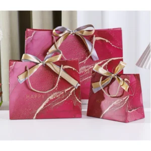 ถุงกระดาษใส่ของขวัญพร้อมโบว์ ลายHappy time สีแดง ไซซ์L